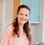 Отдавала белые носки в "Клин Ленд" – вернули кристально чистыми! Даже старые желтые пятна исчезли. Теперь знаю, где спасать бельё!